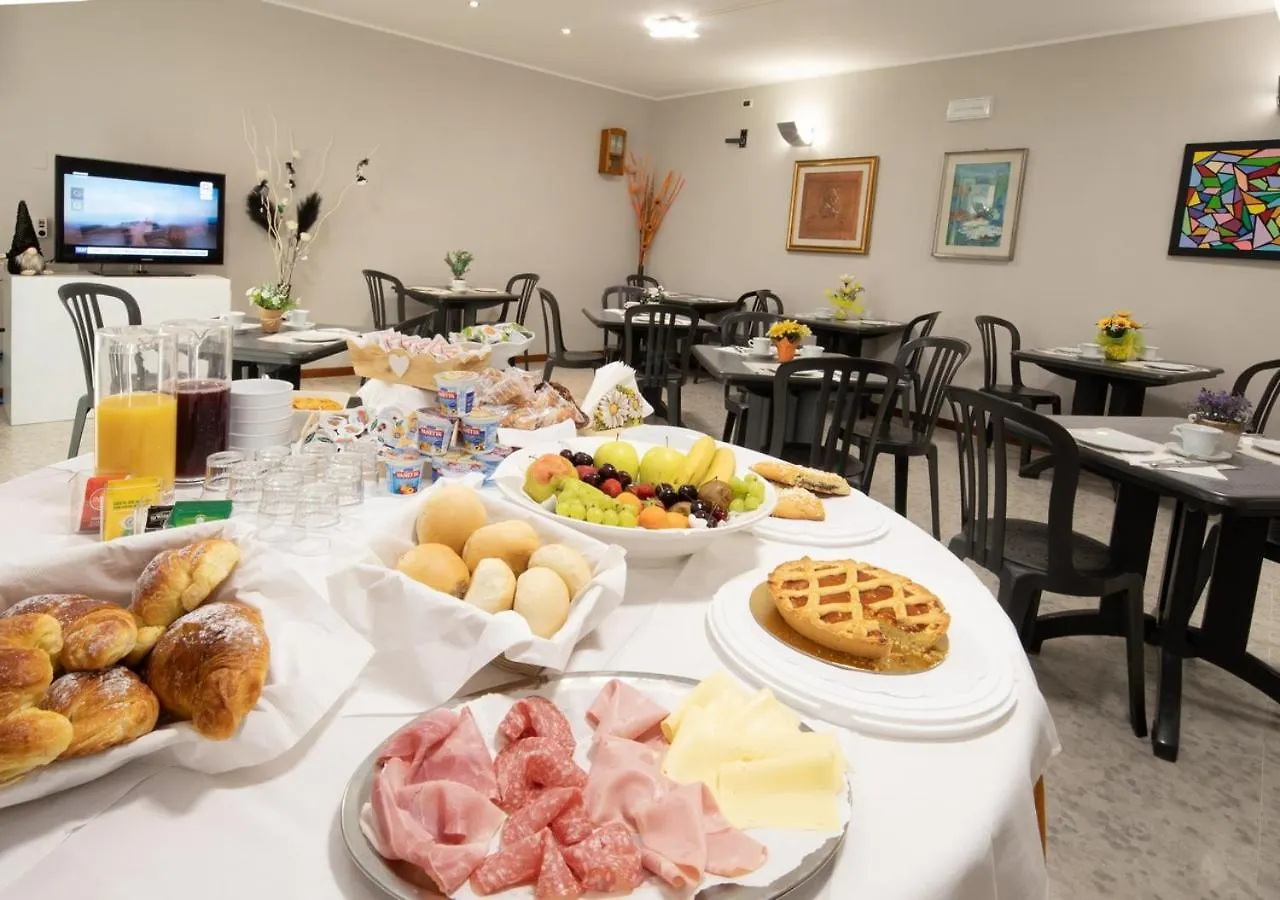 Hotel B&B Euro 카톨리카